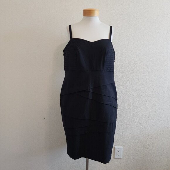 NEW Torrid Black Sweetheart Neckline Bodycon Bandage Shirring Sexy Mini Dress 20 - Picture 2 of 11